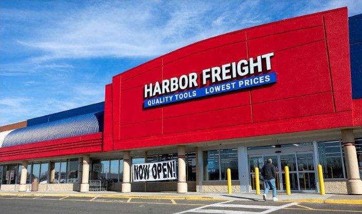 Harbor Freight shop front